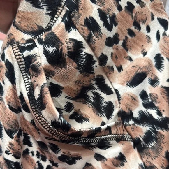 Leopard Print Women's Pants plus size 2XL - Picture 6 of 7